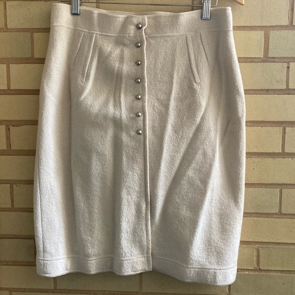Eggshell wool skirt with - Picture 11 of 13